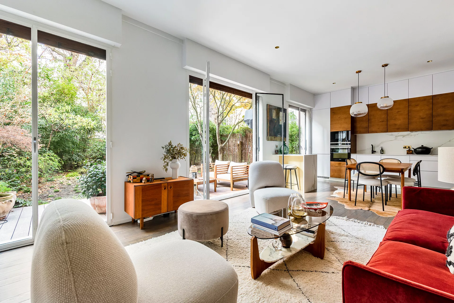 Maison avec terrasse dans Paris à vendre par Junot